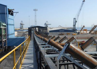 MONTAGE D'UN DÉCHARGEUR DE CHARBON DANS LA CENTRALE THERMIQUE LITORALE ENDESA